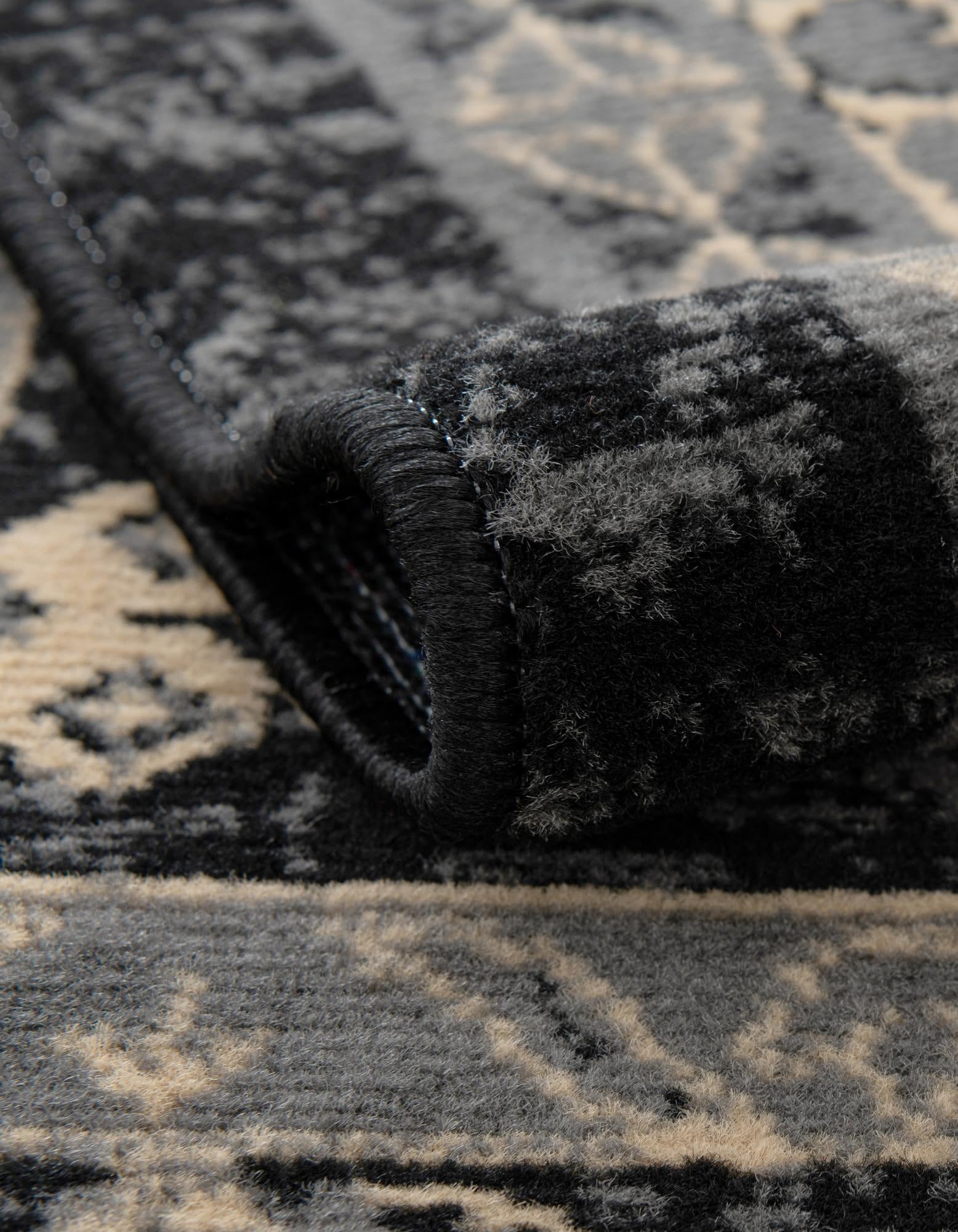 Rugs.com Heris Collection Rug – 10 Ft Runner Black Medium-Pile Rug Perfect for Hallways, Entryways - Image 6