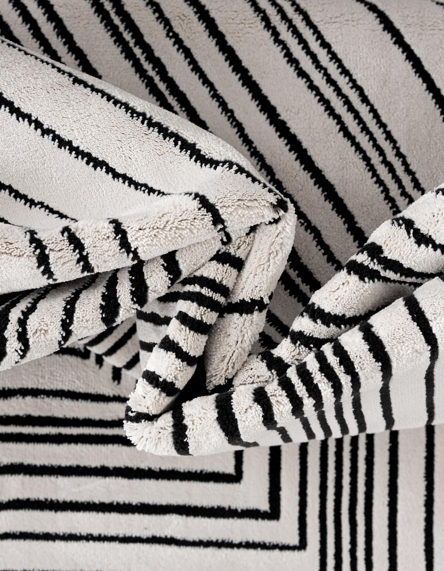 Rugs.com Milano Collection Rug – 10 Ft Square Black and White Medium-Pile Rug Perfect for Living Rooms, Kitchens, Entryways - Image 8