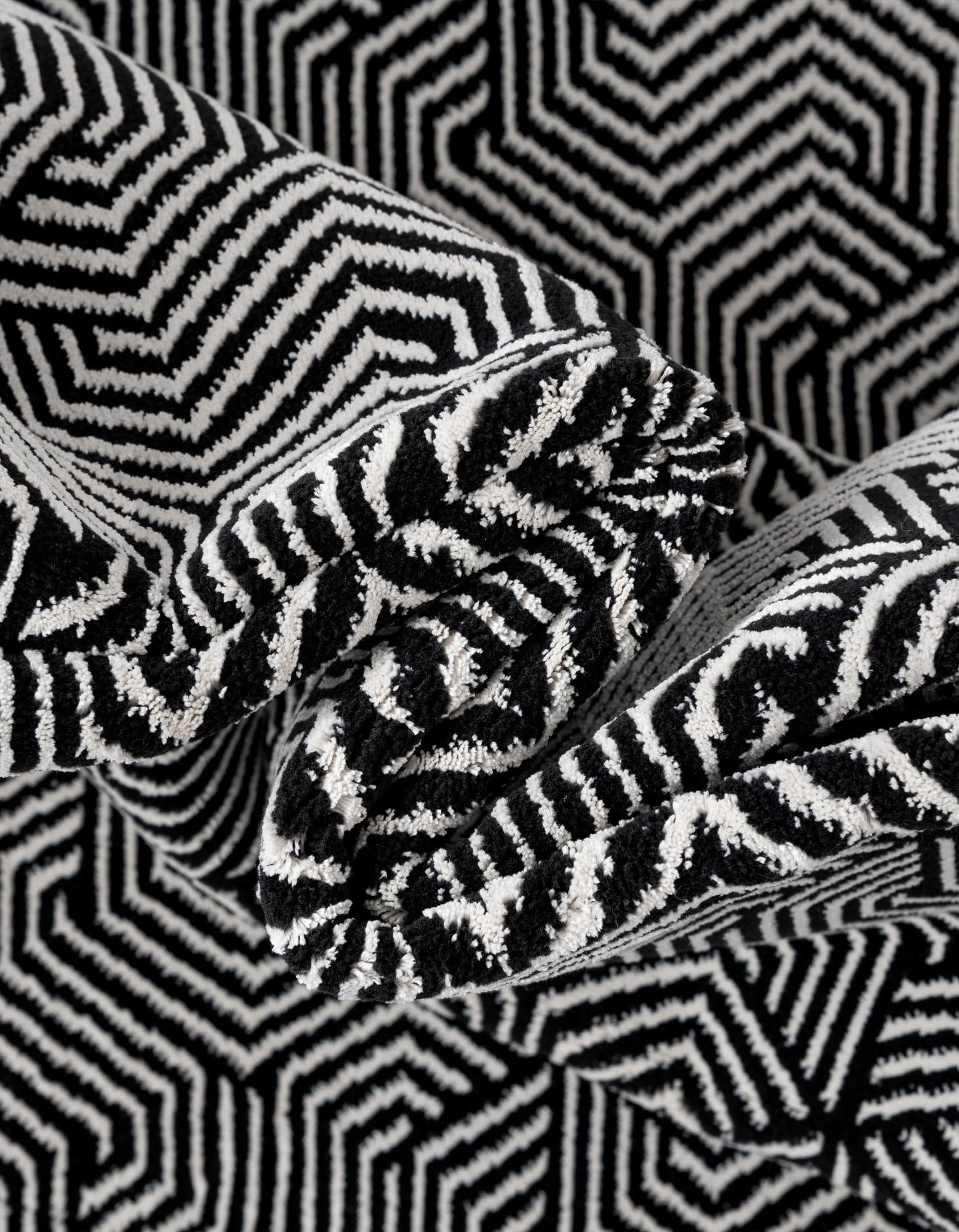 Rugs.com Milano Collection Rug – 6x9 Black and White Medium-Pile Rug Perfect for Bedrooms, Dining Rooms, Living Rooms - Image 4