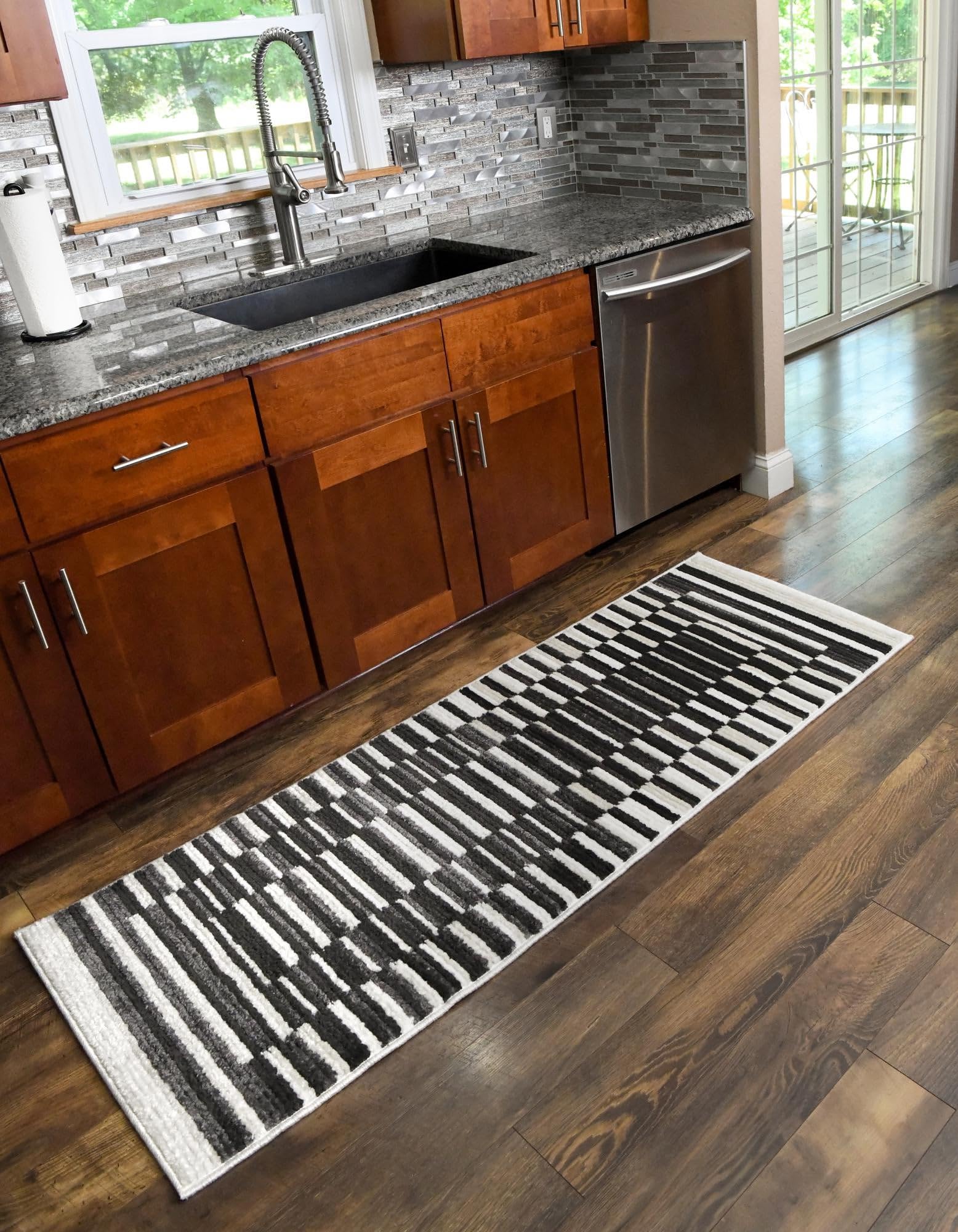 Rugs.com Odyssey Collection Rug – 10 Ft Runner Black and Ivory Medium-Pile Rug Perfect for Hallways, Entryways - Image 9