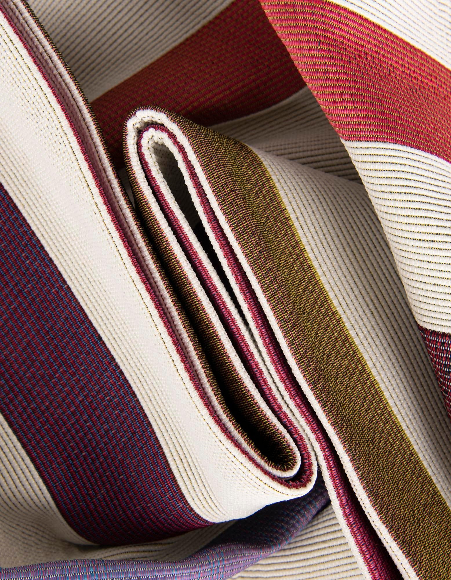 Rugs.com Outdoor Ribbon Collection Rug – 10 Ft Round White Flatweave-Pile Rug Perfect for Kitchens, Dining Rooms - Image 7