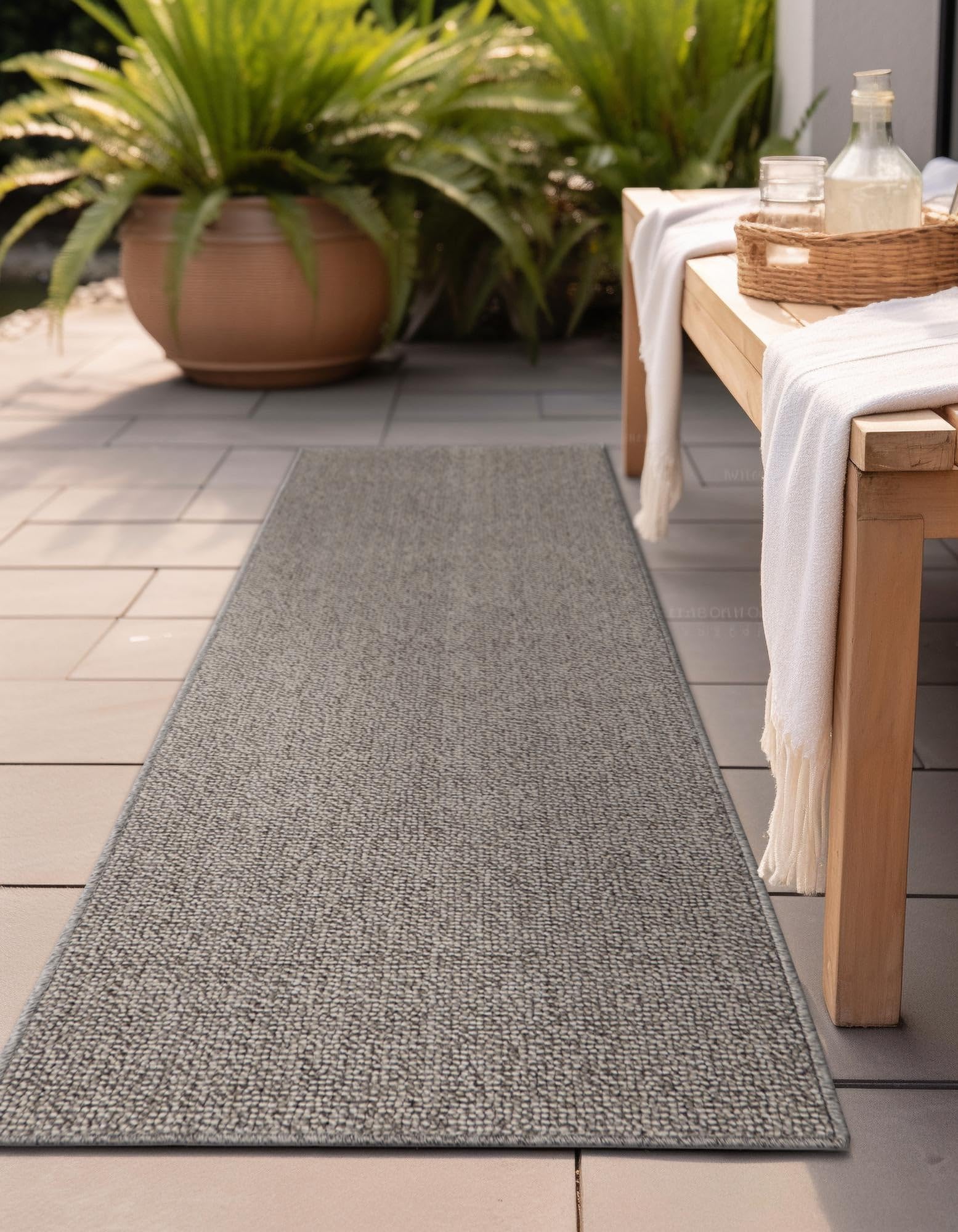 Rugs.com Outdoor Solid Collection Rug – 12 Ft Runner Light Gray Flatweave-Pile Rug Perfect for Hallways, Entryways - Image 5
