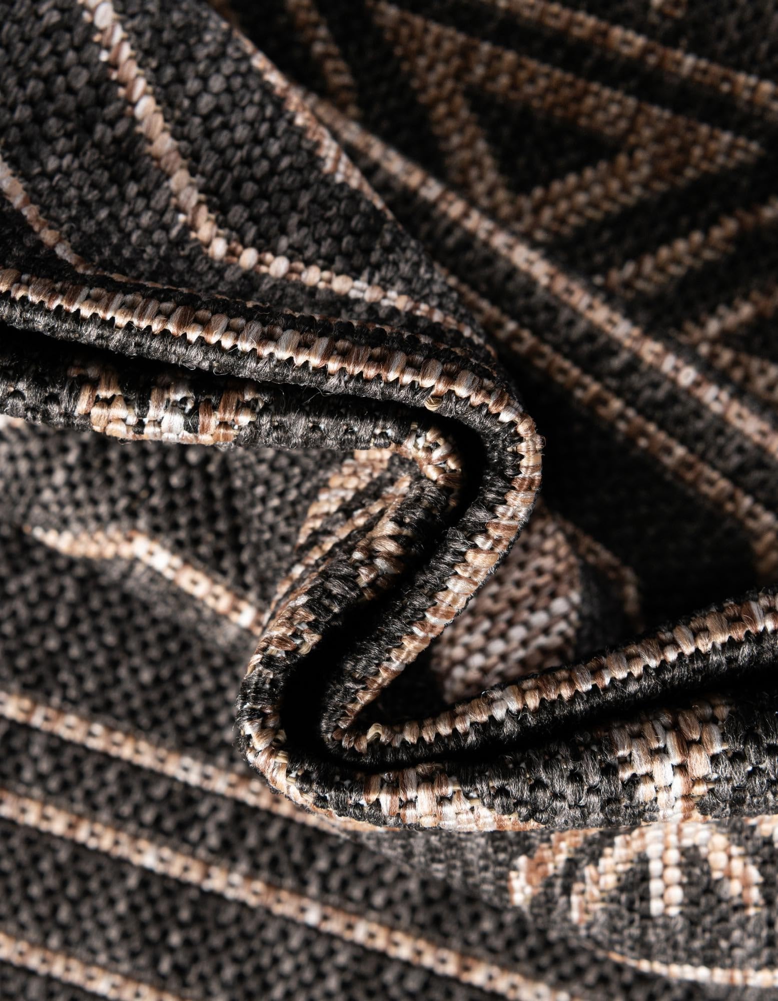 Rugs.com Outdoor Southwestern Collection Rug – 10 Ft Round Black Flatweave-Pile Rug Perfect for Kitchens, Dining Rooms - Image 7